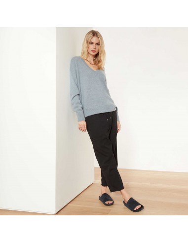 Lightweight Cashmere V Neck Sweater - Dusty Sky offre 