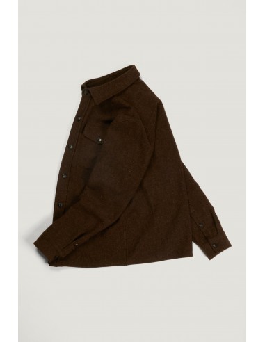 Milo overshirt in bark brown brillant des détails fins