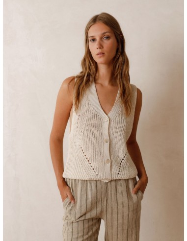 Indi & Cold Ribbed Knit Button Up Vest Les êtres humains sont 